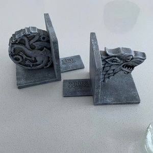 Game of thrones book ends